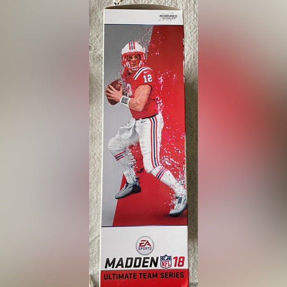 Madden 18 Ultimate Series Tom Brady blue jersey - Picture 5 of 5